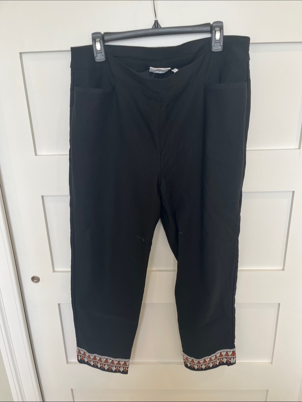 Chico's Black Cropped Pants with Geometric Embroidered Hem